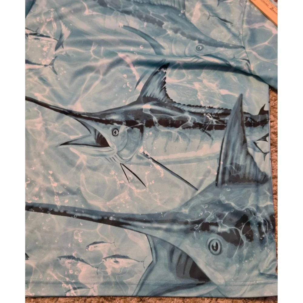 Spicy Tuna Long Sleeve Blue Marlin Graphic‎ Performance T-Shirt Mens Size Medium